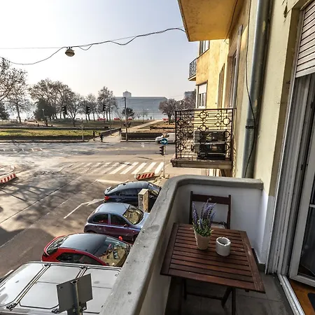 Bright & Spacious Riverside Apartment With Balcony Budapest Exterior foto