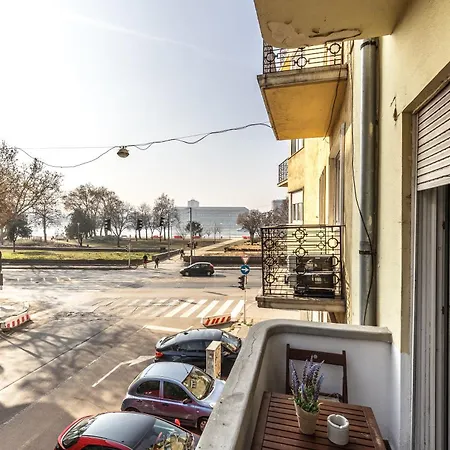 Bright & Spacious Riverside Apartment With Balcony Budapest Exterior foto