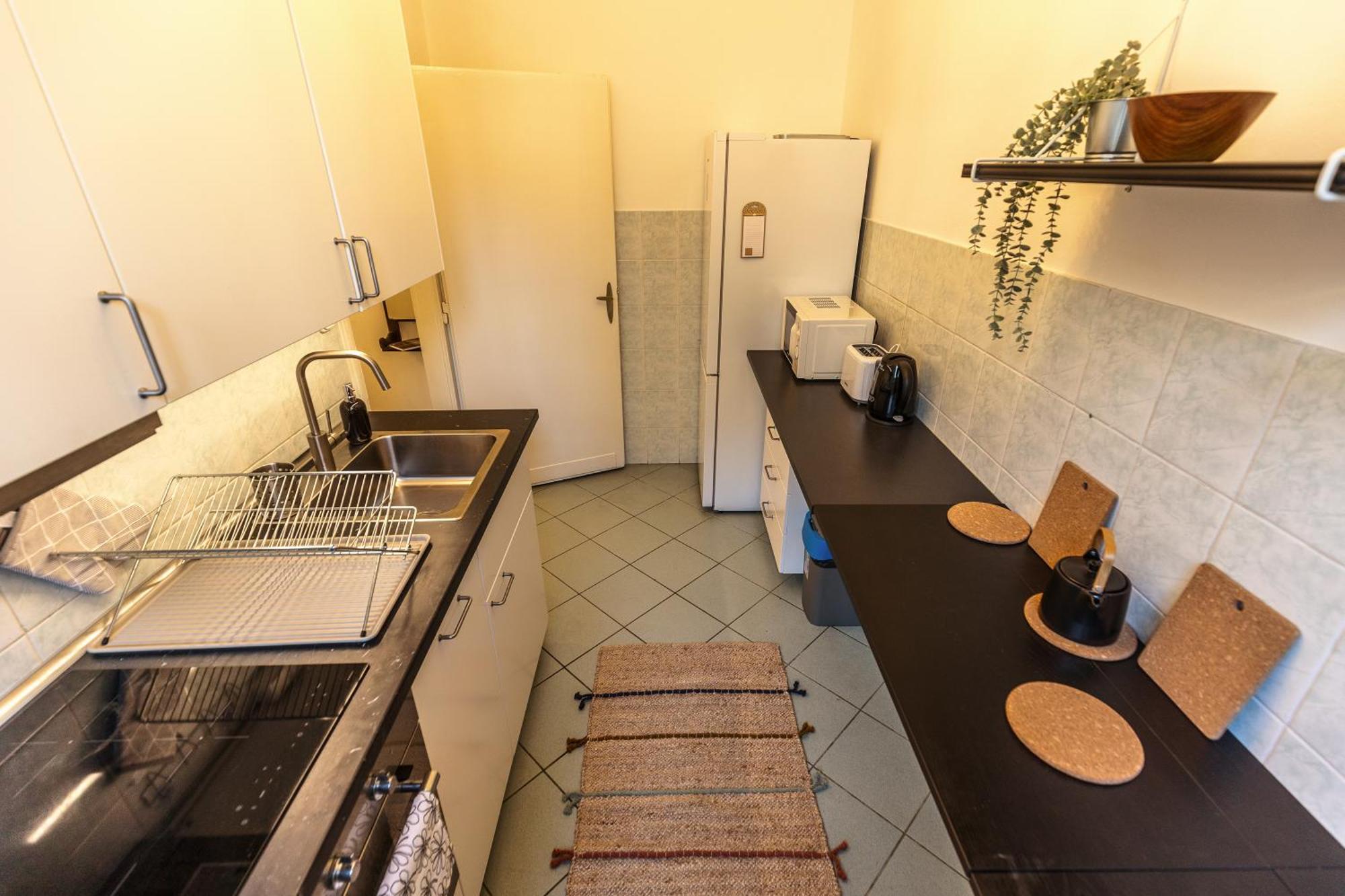 Apartment Bright & Spacious Riverside With Balcony *